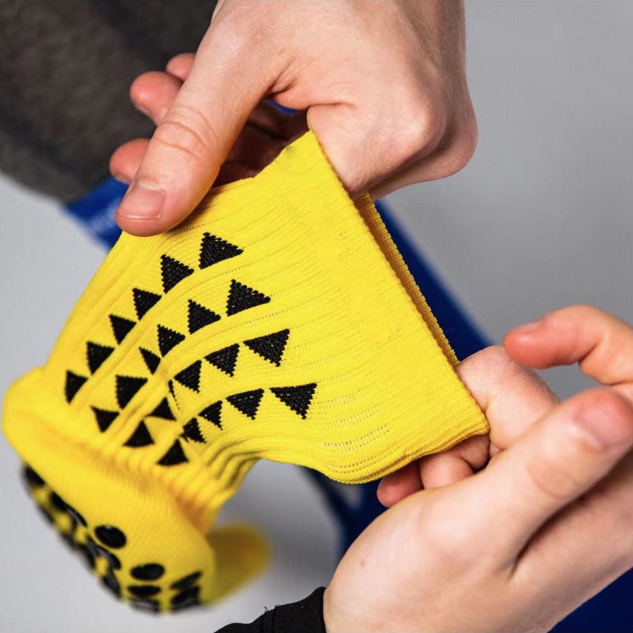 Footballier™ – Chaussettes de sport antidérapantes mi-mollet