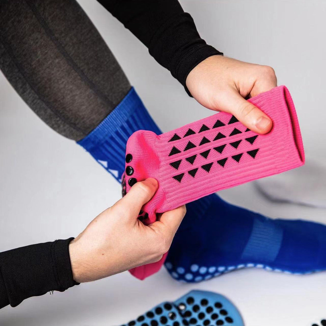 Footballier™ – Chaussettes de sport antidérapantes mi-mollet