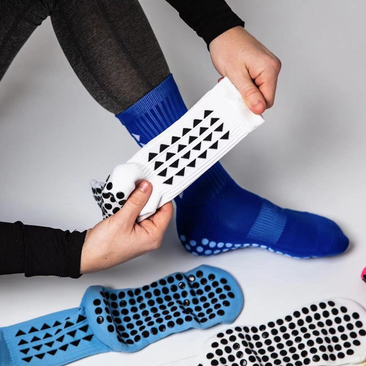 Footballier™ – Chaussettes de sport antidérapantes mi-mollet